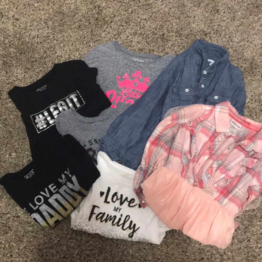 Lot of girls clothes!